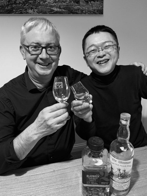 画像3: ブルックラディ 13y ハンドフィル シングルカスク No.2378 テイスティングノート by ジム・マッキュワン(Bruichladdich 13y Single Cask No.2378 Tasting Note by JIM McEWAN) (3)